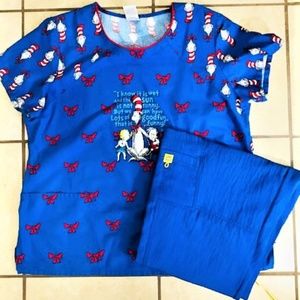 Women's Dr.Seuss Cat In The Hat Scrub Set XL